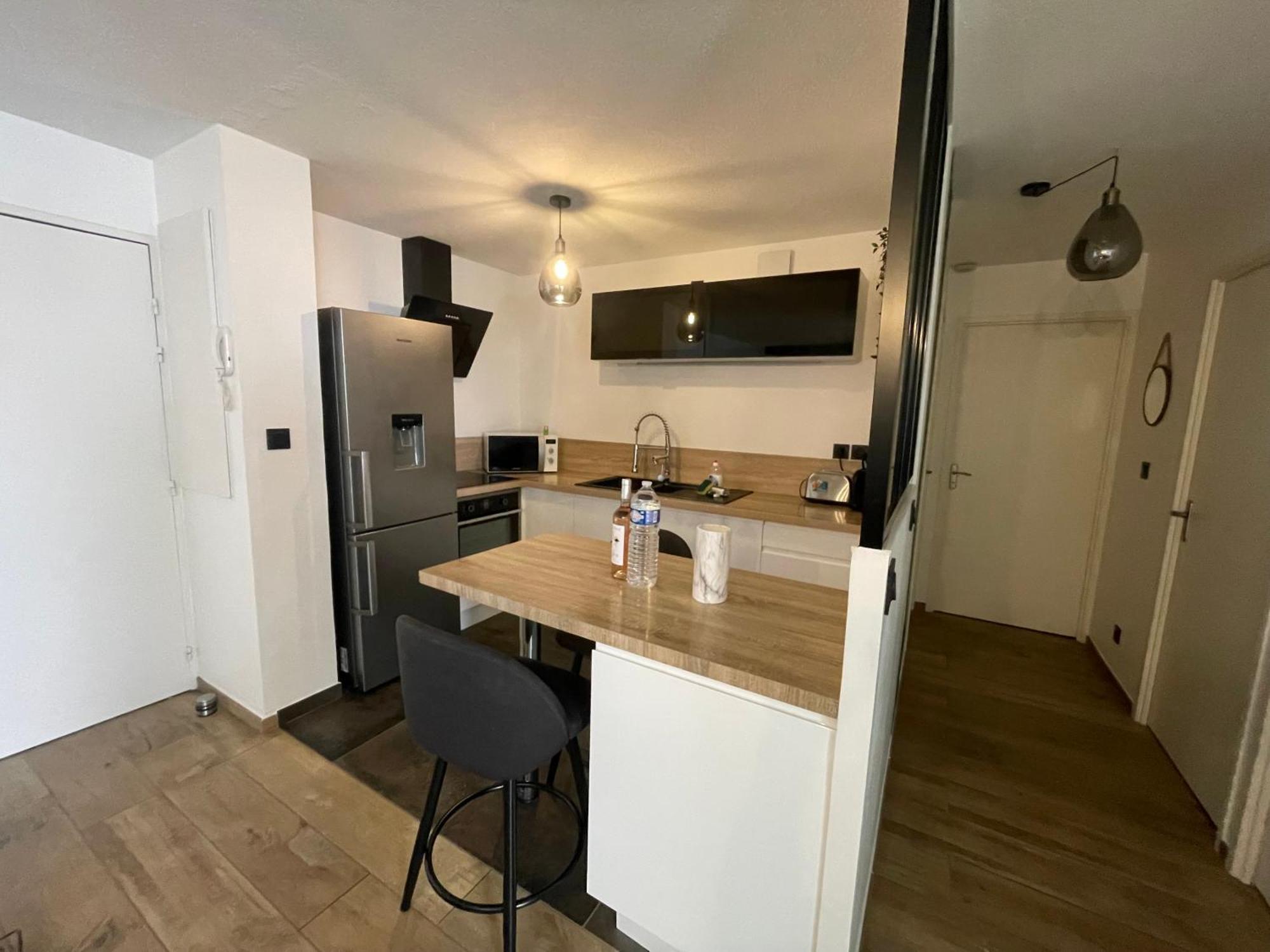 Appartement L'Amandier - Clim Et Parking - à Sète Extérieur photo